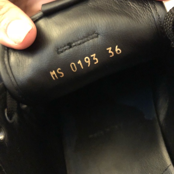 LOUIS VUITTON Monogram Embossed Calfskin - Picture 8 of 8